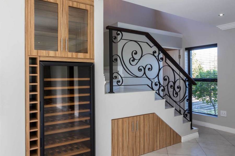 To Let 3 Bedroom Property for Rent in Val De Vie Estate Western Cape